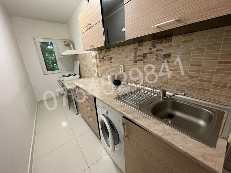 Parcul Circului- Barbu Vacarescu, Str. Zambilelor nr 2